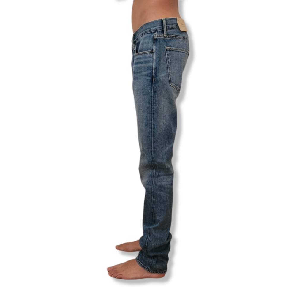 Burberry Men's Slim Fit Washed Jeans 31x32 - Picture 2 of 15